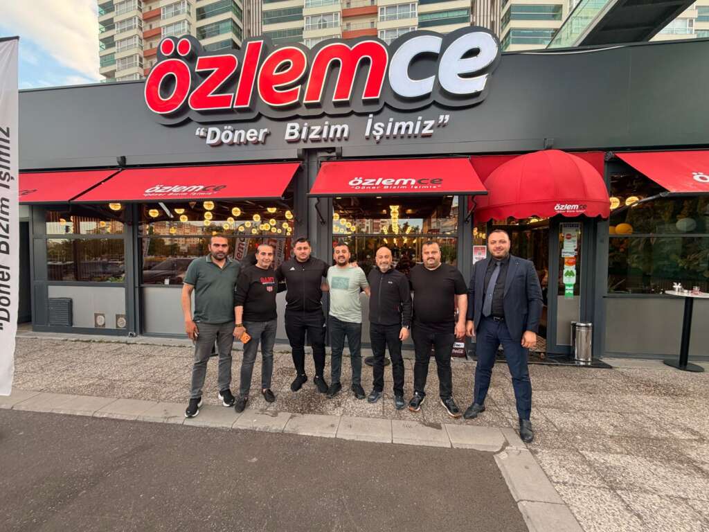 Şampiyon Rıza Kayaalp, Özlemce Döner Çakırlar Şubesi’nde Misafirimiz Oldu